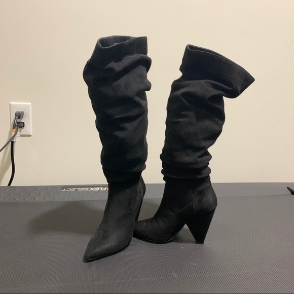 Forever21 faux suede Slouchy Boot - Picture 3 of 14